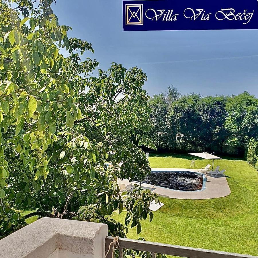 Villa Via Bečej 외부 사진