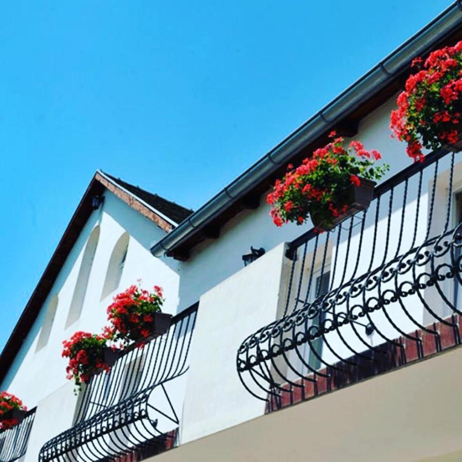 Villa Via Bečej 외부 사진